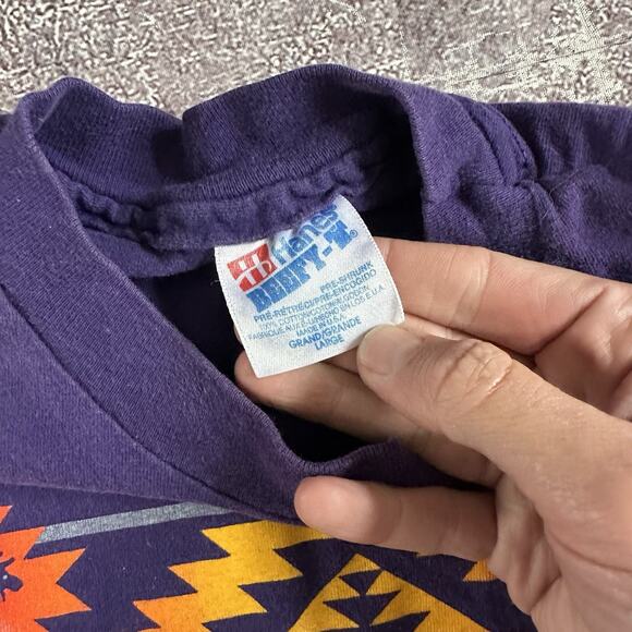 Men's Vintage 90s Hanes Aspen Colorado Purple Tribal Aztec Bear T Shirt Tee Sz L - Picture 4 of 5
